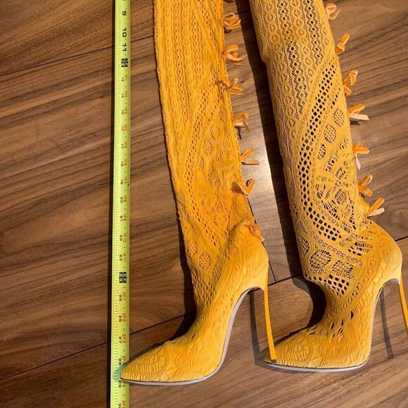 Casadei BOOTS, yes boots, over knee knit , saffron yellow, new, euro sz 35, sz 4 - Picture 6 of 16
